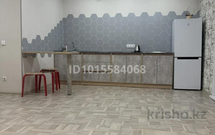 1-комнатная квартира · 45 м² · 2/9 этаж, Жамбыла за 250 000 ₸ в Петропавловске — фото 3