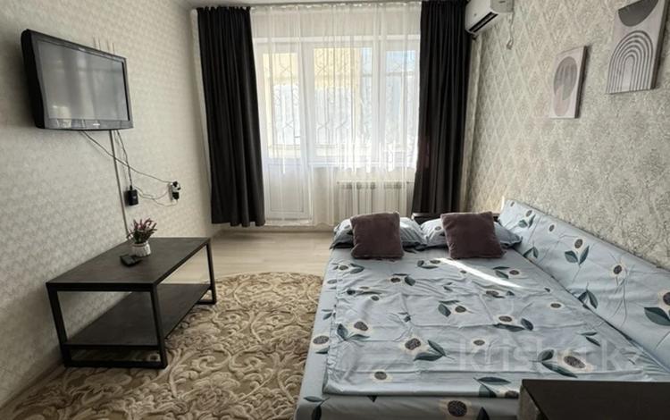 1-бөлмелі пәтер · 45 м² · 2/5 қабат, Абилкайыр-хана 58/1 — Алия молдагулова, бағасы: 10 000 ₸ в Актобе — фото 10