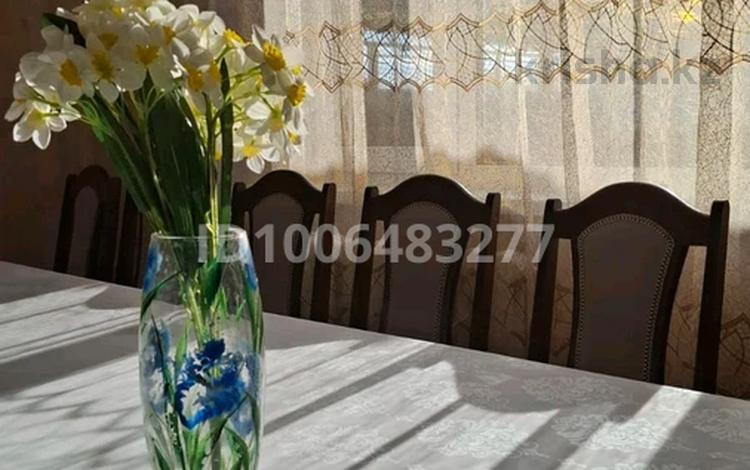 Дом · 4 комнаты · 120 м², Юбилейный, Станционная 1/16 за 60 000 〒 в Костанае — фото 2