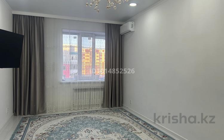 2-бөлмелі пәтер · 70 м² · 4/5 қабат, Алтын орда ш/а. 50 е — Мангилик ел, бағасы: 28 млн ₸ в Актобе, мкр. Алтын орда — фото 2