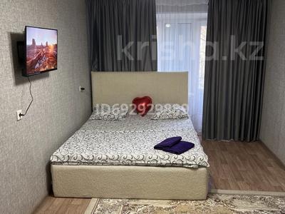 1-бөлмелі пәтер, 38 м², 4/5 қабат тәулігіне, Абая 132, бағасы: 9 000 〒 в Таразе