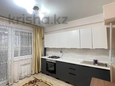 2-комнатная квартира, 60 м², 1/5 этаж помесячно, мкр Шугыла 10 к1 — Абай за 200 000 〒 в Алматы, Наурызбайский р-н