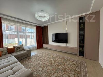 Часть дома · 5 комнат · 205 м² · 10 сот., Шашкина за 210 млн 〒 в Астане, Есильский р-н