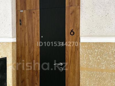 4-бөлмелі пәтер · 132 м² · 3/5 қабат, 34-ш/а. 10 — Үйдің қасында достық үйі, 19 мектеп, роддом, жедел-жәрдем, қан орталығ, бағасы: 53 млн ₸ в Актау, 34-й мкр