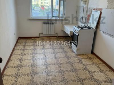 2-комнатная квартира · 68 м² · 2/5 этаж, мкр Арай-2 3 — Арай-2 НЕ УГЛАВАЯ 2-этаж хороший район рядом все есть больница супермаркет даниял даму колледж школа ниш Достык маркет зимой очень теплая не в залоге за 21 млн ₸ в Таразе