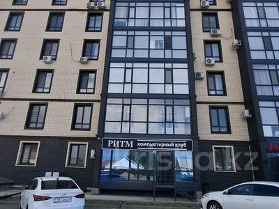 2-бөлмелі пәтер · 90.6 м² · 9/9 қабат, Самал 72/4 — 10 мкр ж/к Байтерек, бағасы: 28 млн ₸ в Уральске
