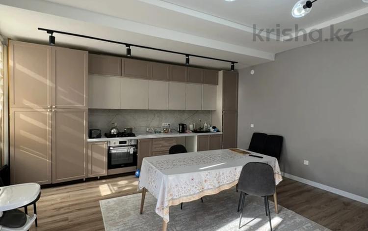 3-бөлмелі пәтер · 136 м² · 7/10 қабат, 17-й мкр 21, бағасы: 49 млн ₸ в Актау — фото 2