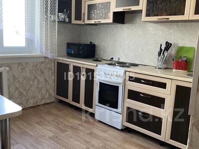 4-комнатная квартира · 85 м² · 3/6 этаж, Октябрьская 10 за 15 млн ₸ в Аксу