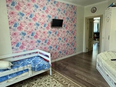 3-комнатная квартира · 99.6 м² · 2/5 этаж, мкр. Алтын орда за 35 млн ₸ в Актобе