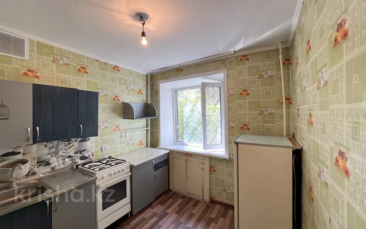 1-комнатная квартира · 30 м² · 2/5 этаж, Майкудук, 14й микрорайон 22 за 7.2 млн ₸ в Караганде, Алихана Бокейханова р-н — фото 2
