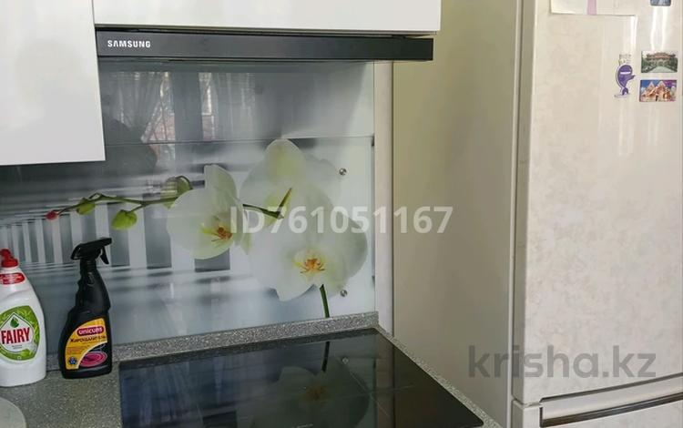 3-бөлмелі пәтер · 59.5 м² · 2/5 қабат, 40 квартал 3 — Эйкас, бағасы: 26 млн ₸ в Семее — фото 2
