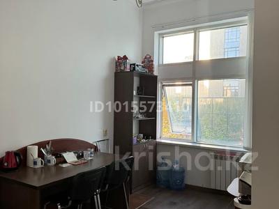 Еркін, кеңселер, білім орталықтары · 62 м², бағасы: 39.5 млн ₸ в Астане, Есильский р-н