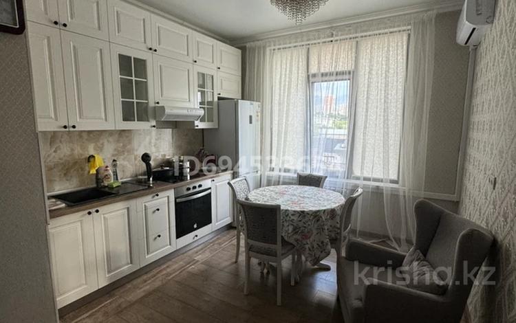 3-бөлмелі пәтер, 51 м², 2/10 қабат ай сайын, Варламова 1/3, бағасы: 350 000 〒 в Алматы, Алмалинский р-н — фото 2