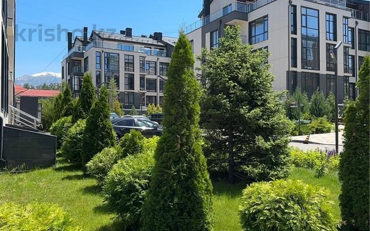 3-бөлмелі пәтер · 100 м² · 2/4 қабат, Жамакаева 252, бағасы: ~ 159.9 млн ₸ в Алматы, Медеуский р-н — фото 2