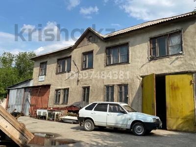 Отдельный дом · 10 комнат · 450 м² · 17.96 сот., Свердлова — Свердлова-топоркова за 70 млн 〒 в Рудном