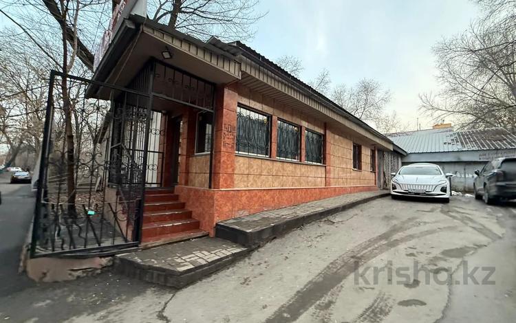 Свободное назначение, офисы, магазины и бутики, склады, общепит, салоны красоты, сельское хозяйство, образование, развлечения · 200 м² за 159 млн 〒 в Алматы, Алмалинский р-н — фото 8