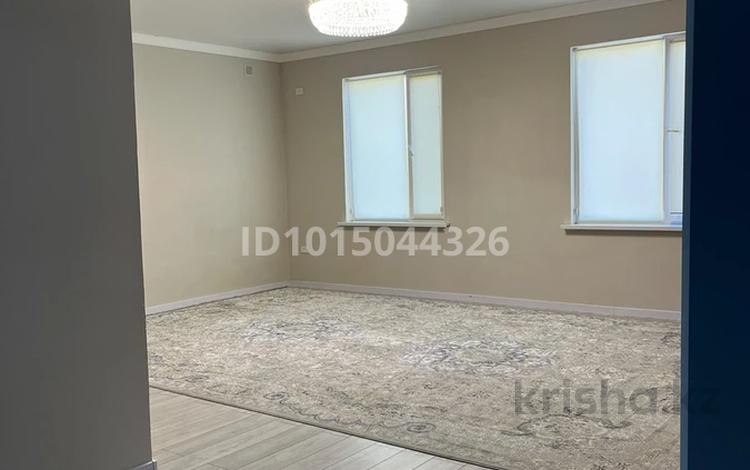 Отдельный дом · 4 комнаты · 180 м² · 4.5 сот., Үшқайың 7 — Бахар тойхана артында за 39 млн ₸ в  — фото 2