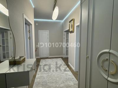 3-комнатная квартира · 87 м² · 1/6 этаж, 7 мкр 3 үй за 45 млн 〒 в Жанаозен