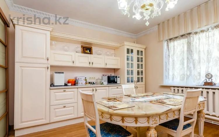 Отдельный дом · 5 комнат · 270 м² · 12 сот., мкр Казахфильм, Исиналиева 24 — Аль-Фараби за 1.2 млн ₸ в Алматы, Бостандыкский р-н — фото 2