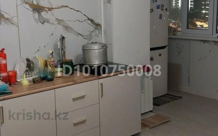 4-бөлмелі пәтер · 96 м² · 4/12 қабат, Пр. Абулхаир Хана 58, бағасы: 31 млн ₸ в Актобе, мкр Авиатор — фото 2