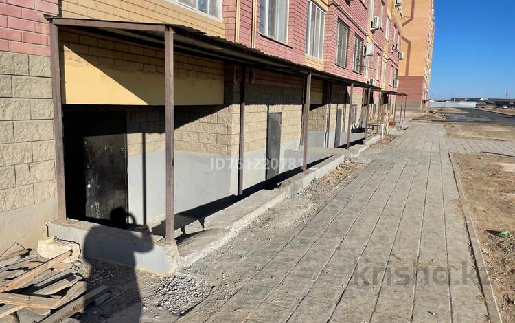 Кеңселер, дүкендер мен бутиктер, қоймалар · 100 м², бағасы: 150 000 ₸ в Атырау, мкр Береке — фото 2