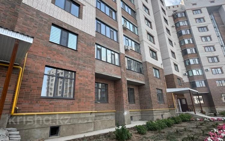 3-бөлмелі пәтер · 130 м² · 7/9 қабат, мкр. Алтын орда, бағасы: 38 млн ₸ в Актобе — фото 7