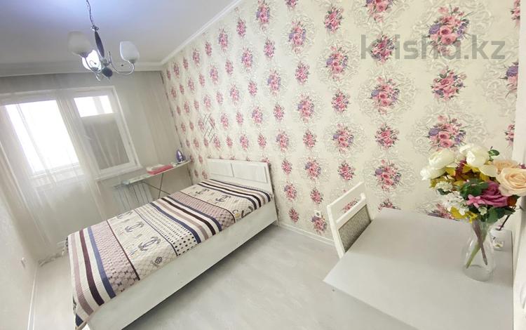 2-бөлмелі пәтер · 43 м² · 8/21 қабат, Утеген батыр 17б, бағасы: 16 000 ₸ в Алматы, Алмалинский р-н — фото 2