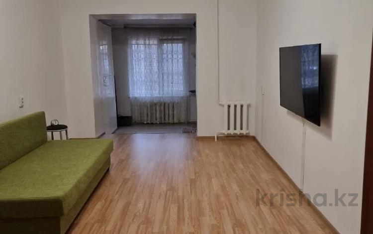 4-комнатная квартира, 92 м², 1/5 этаж, мкр Алмагуль, Гагарина 246