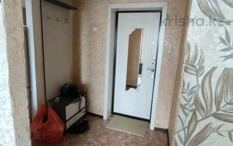 1-бөлмелі пәтер, 30 м², 8/9 қабат ай сайын, Назарбаева, бағасы: 80 000 〒 в Усть-Каменогорске, Ульбинский — фото 2