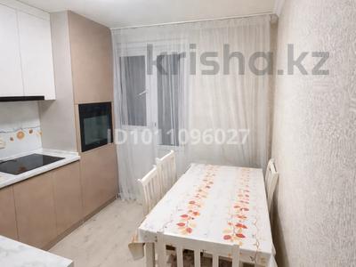 3-комнатная квартира · 60 м² · 2/5 этаж, мкр Юго-Восток, 27й микрорайон Язева 1 за 23 млн ₸ в Караганде, Казыбек би р-н
