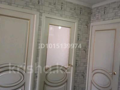 3-комнатная квартира · 64 м² · 5/5 этаж, Майкудук, Майкудук, 11а микрорайон 5 за 14.5 млн ₸ в Караганде, Алихана Бокейханова р-н