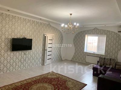 Отдельный дом · 5 комнат · 170 м², мкр Атырау 1 за 250 000 〒