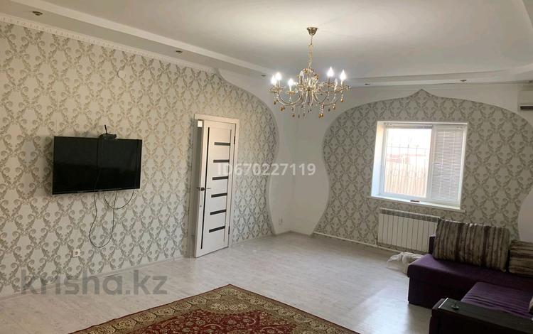 Отдельный дом · 5 комнат · 170 м², мкр Атырау 1 за 250 000 〒 — фото 2