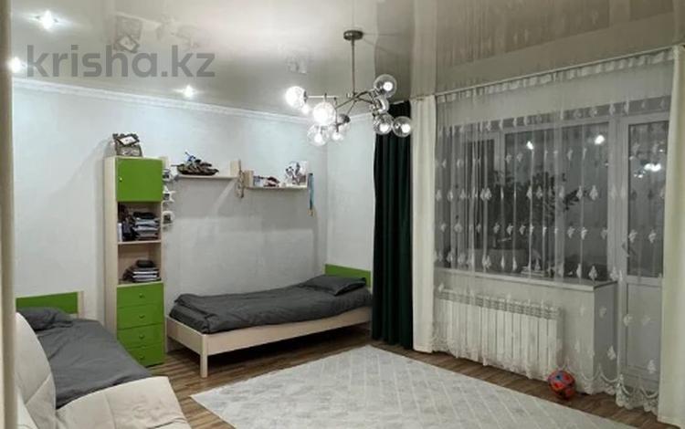 3-комнатная квартира · 108.5 м² · 5/6 этаж, мкр. Алтын орда, Алия Молдагулова за 33.6 млн ₸ в Актобе — фото 2