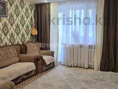 3-комнатная квартира · 56 м² · 2/9 этаж, Машхур Жусупа 28 а — Ресторан Керемет за ~ 13.5 млн ₸ в Экибастузе