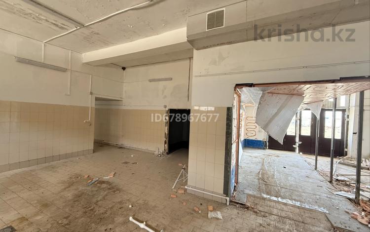 Свободное назначение · 320 м² за 700 000 ₸ в Атырау, мкр Береке — фото 3