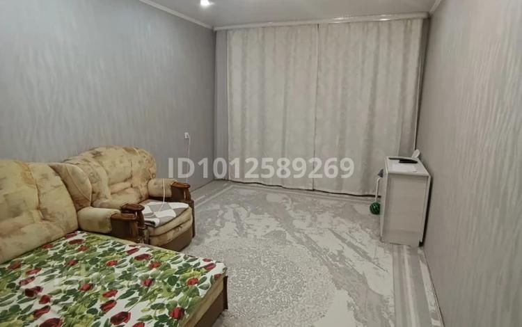 3-бөлмелі пәтер · 65 м² · 5/5 қабат, мкр Мясокомбинат, 1 завокзальный тупик 61 — Тюленина, бағасы: 19 млн ₸ в Уральске — фото 2
