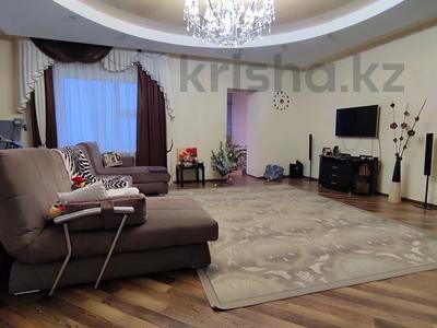 4-бөлмелі пәтер · 172.5 м² · 5/7 қабат, Ескалиева 293/1, бағасы: 60 млн ₸ в Уральске