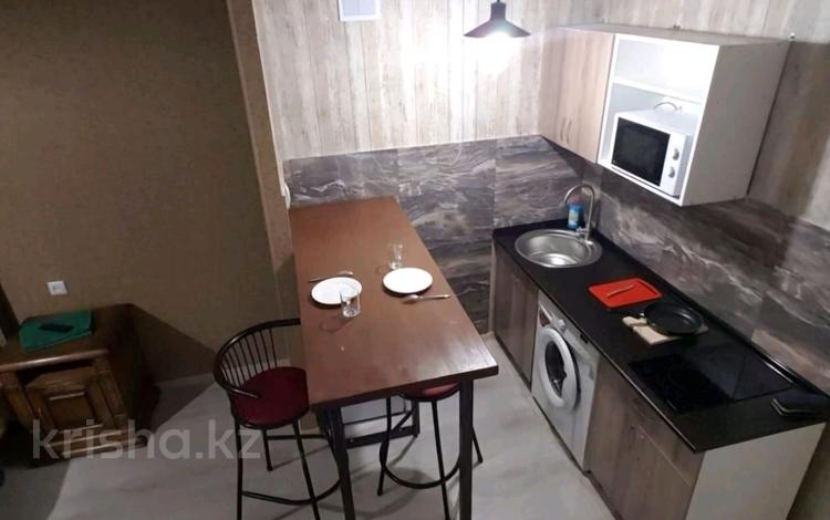 1-бөлмелі пәтер · 33 м², Молдагуловой 57д, бағасы: 11 000 ₸ в Актобе — фото 2