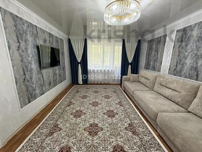 4-комнатная квартира · 75 м² · 3/5 этаж, Комарова 10/3 за 21 млн ₸ в Алтае