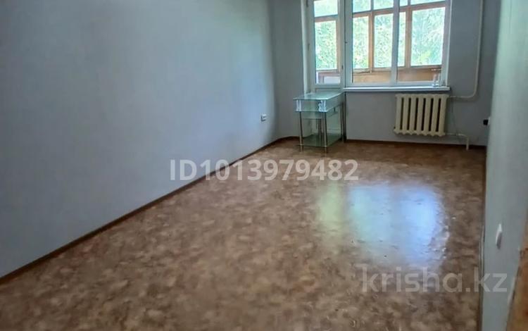 2-бөлмелі пәтер · 43.8 м² · 4/5 қабат, Салтанат ш/а. 6, бағасы: 15 млн ₸ в Таразе, мкр Салтанат — фото 2