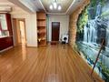 3-бөлмелі пәтер · 150 м² · 4/5 қабат, проспект А.Молдагуловой 36 — напротив гипермаркета Дина, бағасы: 50 млн ₸ в Актобе — фото 4