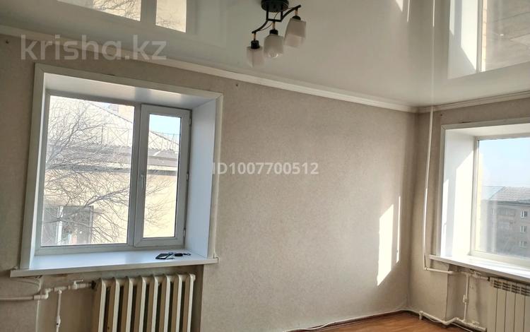 1-комнатная квартира · 29.4 м² · 5/5 этаж, Жекибаева за 5.5 млн ₸ в Караганде, Алихана Бокейханова р-н — фото 2