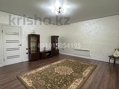Отдельный дом · 4 комнаты · 100 м² · 6 сот., Старый город, Жазыкова 59 за 20 млн ₸ в Актобе