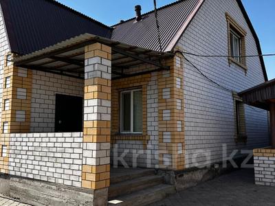 Продажа домов и дачи в Павлодарской обл.: Отдельный дом · 6 комнат · 182 м² · 8 сот., Петренко 50 за 60 млн 〒 Отдельный дом · 6 комнат · 182 м² · 8 сот., Петренко 50 за 60 млн 〒 в Экибастузе