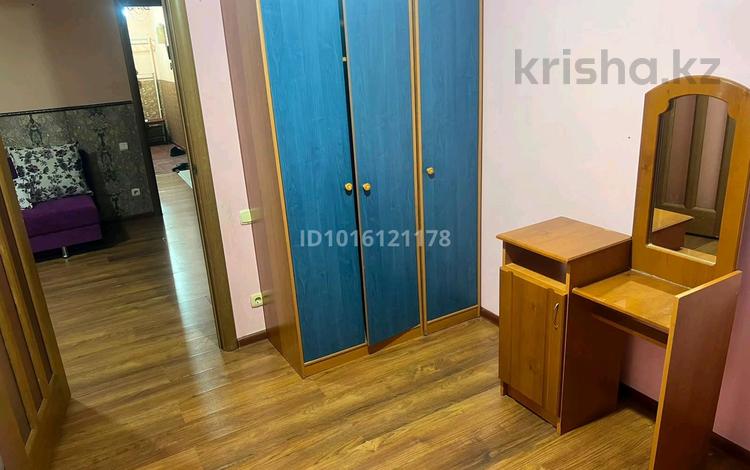 4-комнатная квартира · 60.1 м² · 3/5 этаж, мкр 5 104/1 — Цон за 150 000 ₸ в Актобе — фото 2