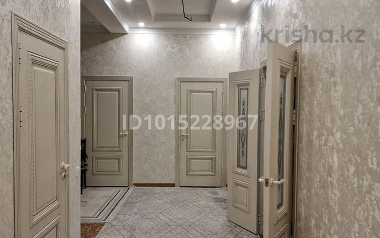 Жеке үй · 4 бөлме · 100 м² · 8 жүзд., Самал-2 ш/а, Мкр Самал-2, ул. Анар Аже 95 — Казиева Аргынбекова, бағасы: 100 млн ₸ в Шымкенте, Абайский р-н — фото 2