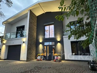 Отдельный дом · 8 комнат · 350 м² · 10 сот., Асан 243 за ~ 160 млн 〒 в Уральске