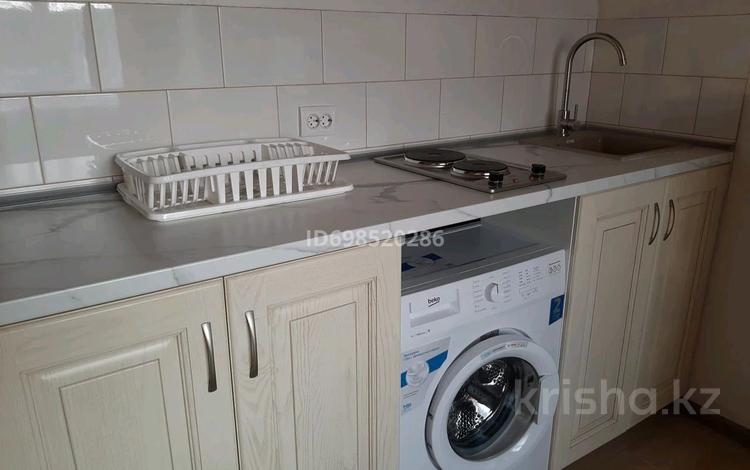 1-комнатная квартира · 20 м² · 1/13 этаж, Просп. Назарбаева 28а/к1 — Райымбека Назарбаева, станция метро Райымбек за 200 000 ₸ в Алматы, Жетысуский р-н — фото 2