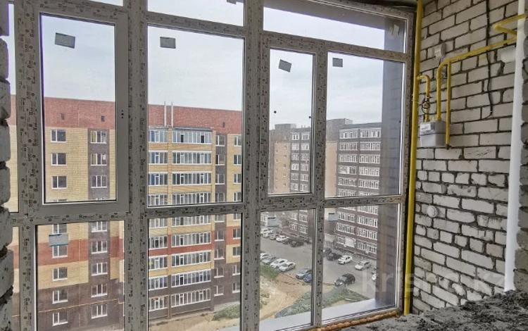 2-бөлмелі пәтер · 48.6 м² · 8/10 қабат, Самал 82/6, бағасы: 19 млн ₸ в Уральске — фото 2